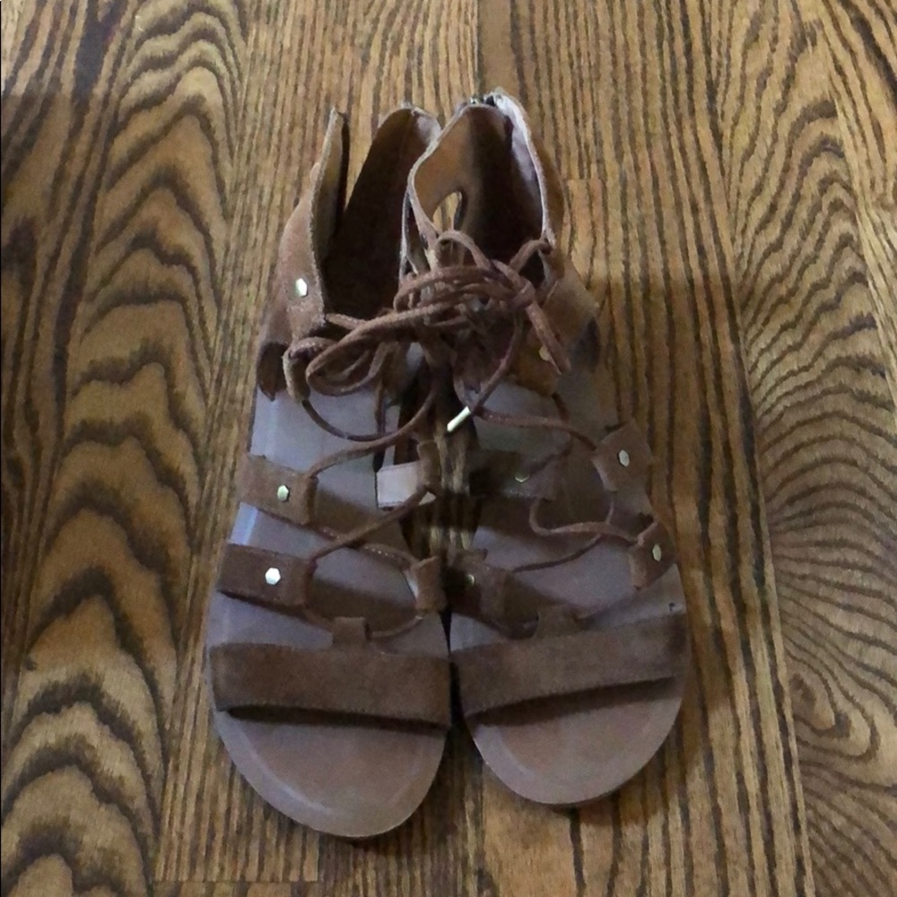 Dolce vita sandals